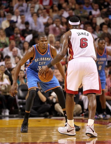 小明在三个 小明在三个